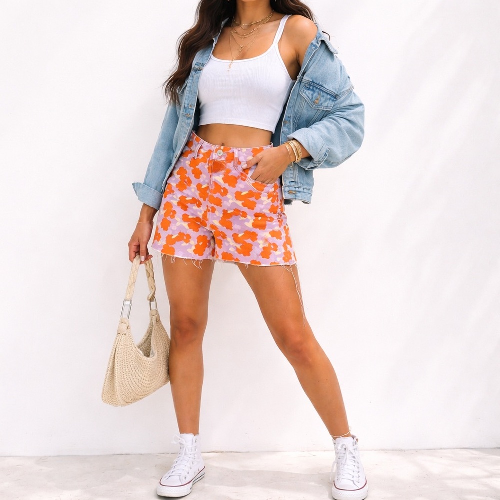 Zara The 90’s Denim Jean Shorts in Poppy Floral Size 0
